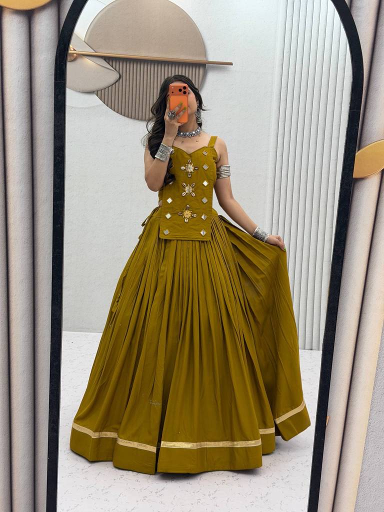 Navratri Special Lehenga Choli 👗💌🥢💃🏿*Real Modeling Product📸🎥