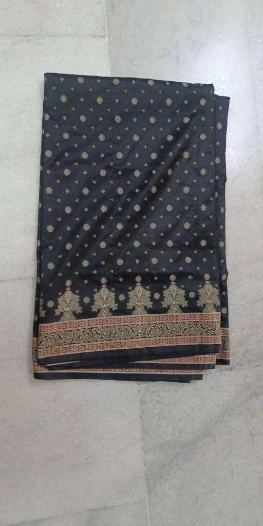 Elegant Black Tussar Silk Saree with Maroon Pallu & Traditional Woven Border