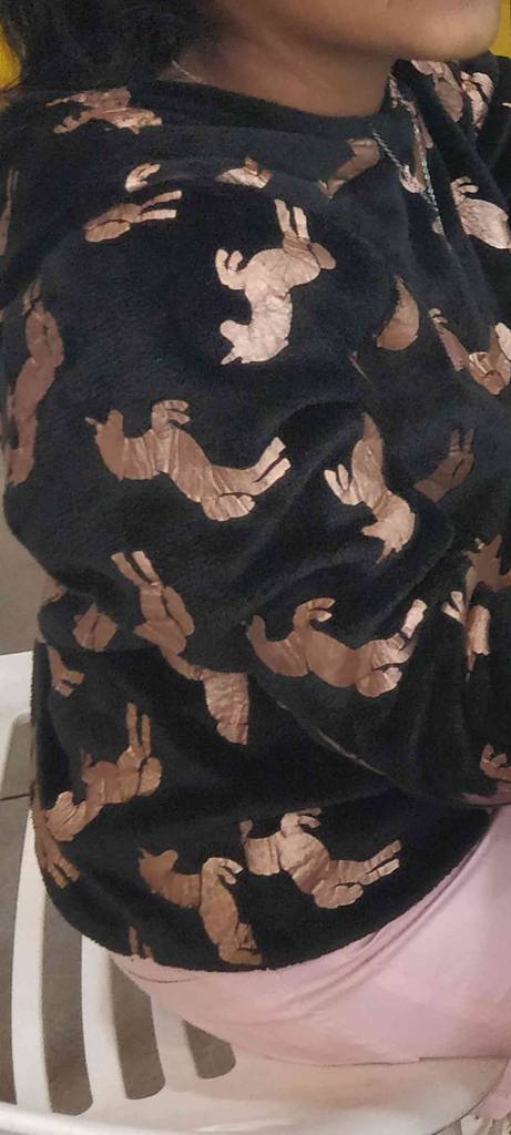 velvet SweatTshirt